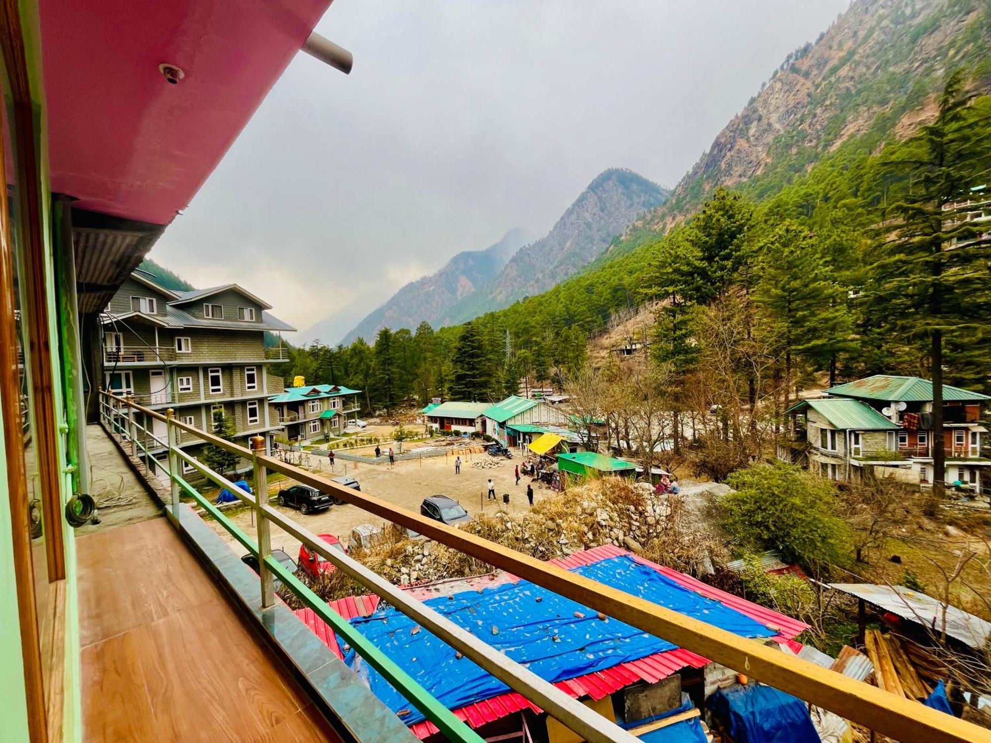 Russian Unit Kasol By Valley Luaran gambar