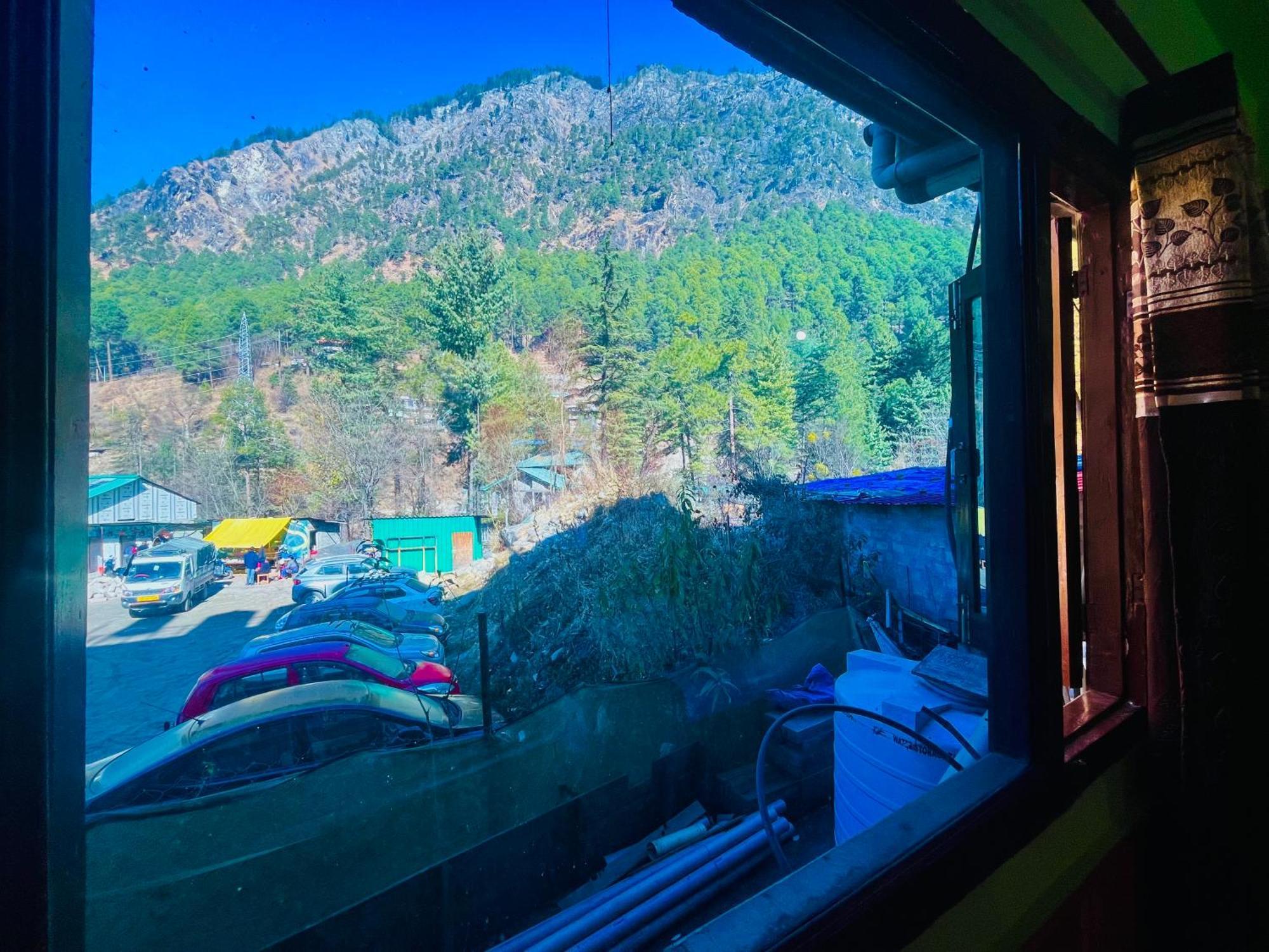 Russian Unit Kasol By Valley Luaran gambar