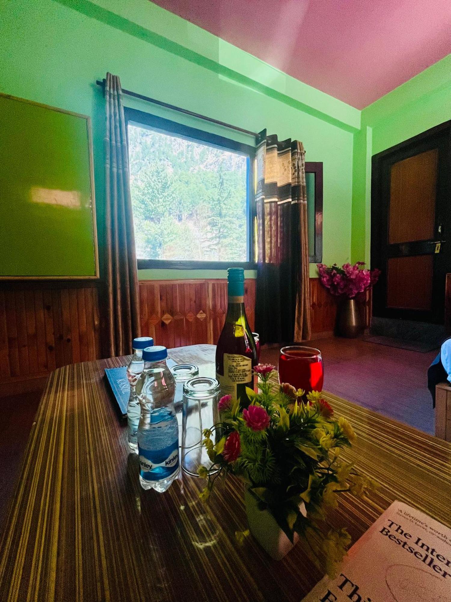 Russian Unit Kasol By Valley Luaran gambar