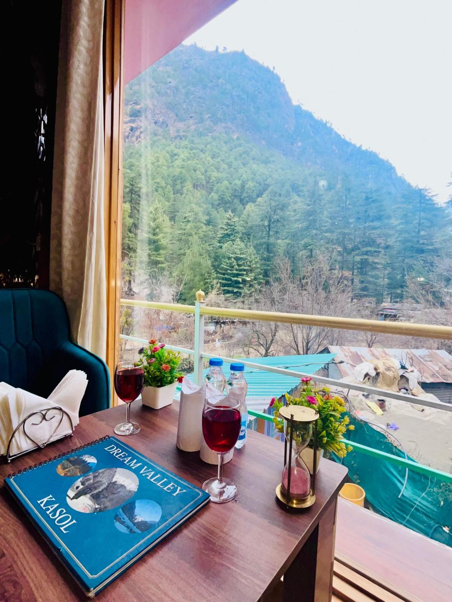 Russian Unit Kasol By Valley Luaran gambar